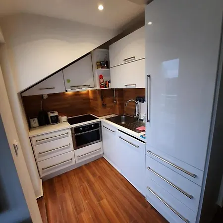 The Penthouse Апартамент