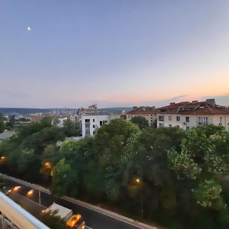 דירה The Penthouse *